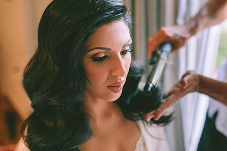 romantic-summer-wedding-elegant-details-residence-venue_06