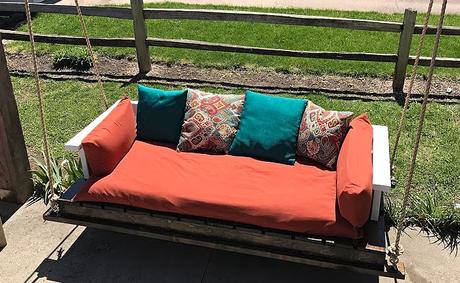 8 Easy Steps to a DIY Porch Swing Bed