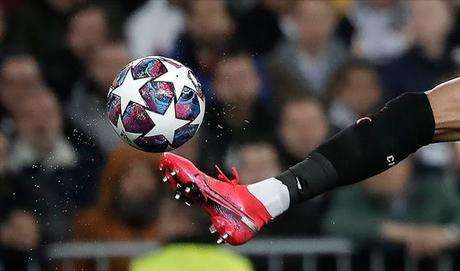 UK Police struggled to contain illegal street party at Manchester celebrating Pak freedom day