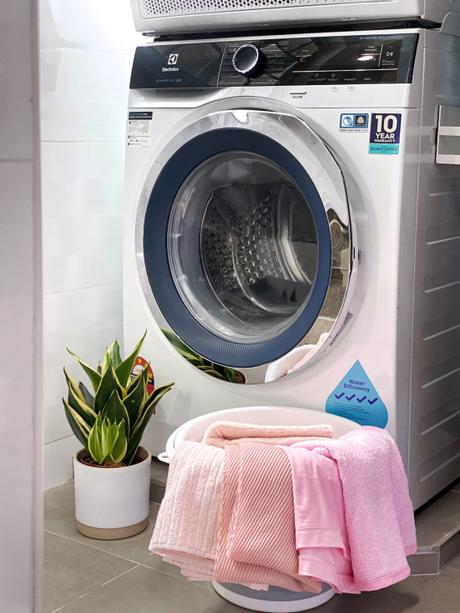 Buying my own HDB flat part 4 – Selecting the white goods (washing machine, dryer)