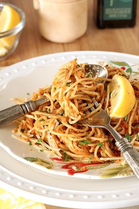 Pasta with Sun-Dried Tomato and Roasted Almond Pesto