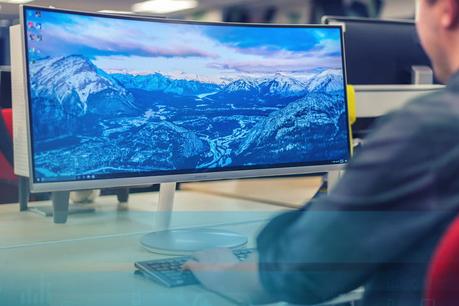 How to Use a Blue Light Filter on Your PC or Mac