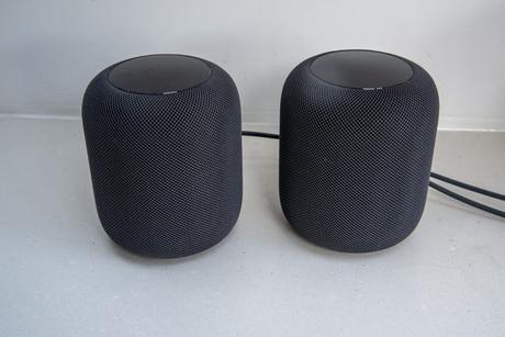 Apple HomePod stereo pair