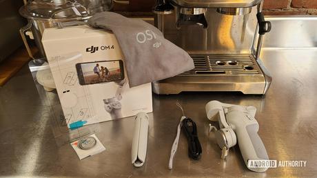 DJI OM 4 hands-on: Smartphone gimbal with new trick