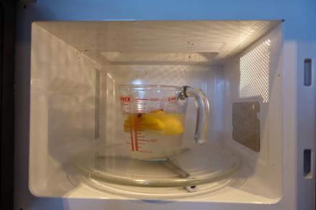 How to clean your microwave
