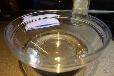 How to clean your microwave