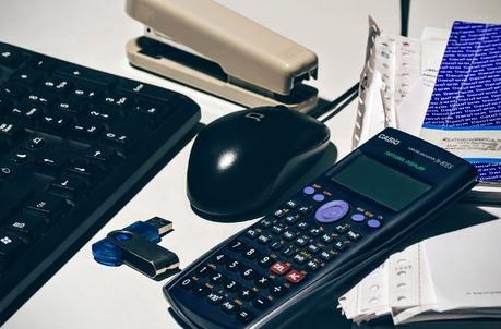 Helping You Decide Whether Or Not You Need a Professional Accountant Helping You Decide Whether Or Not You Need a Professional Accountant