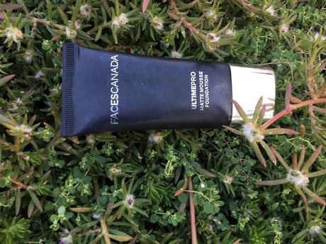 Faces Canada Ultime Pro Matte Mousse Foundation Review
