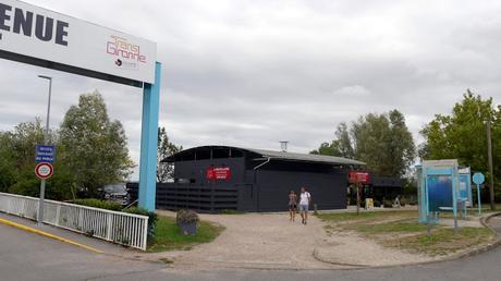 The Gironde estuary hovercraft story and the Pauillac connection