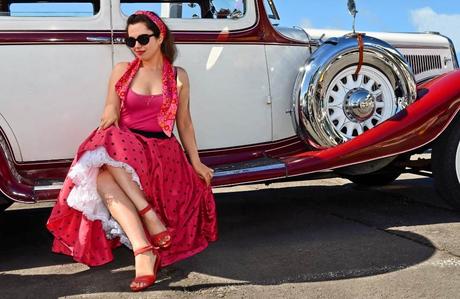 5 Ways to Save Money on Fabulous Vintage Style Clothing