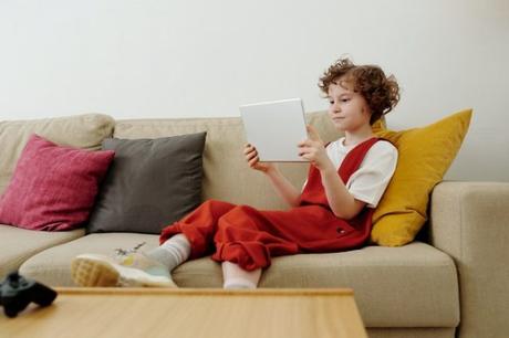 Virtual learning has become the norm in these times. Here are some useful tips on How to Manage Online Classes for Kids so they stay healthy and happy!