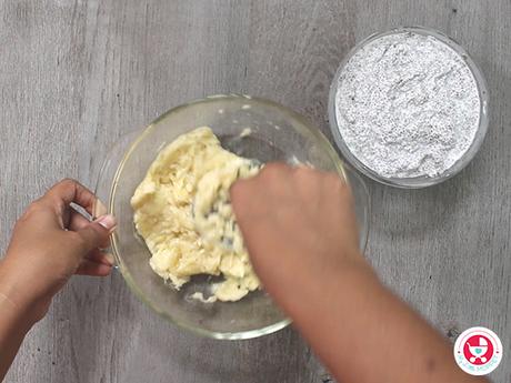 Banana chia Pudding for Babies and Kids [No sugar sweet pudding recipe]