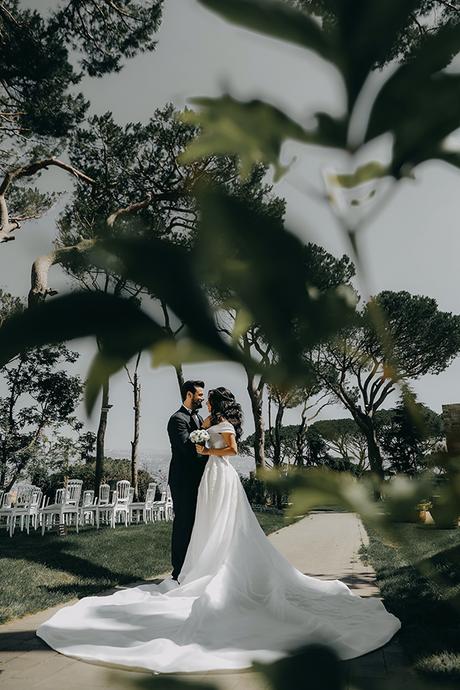 intimate-outdoor-wedding-lebanon-romantic-elegant-touches_01x