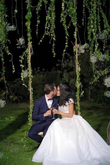 intimate-outdoor-wedding-lebanon-romantic-elegant-touches_24x