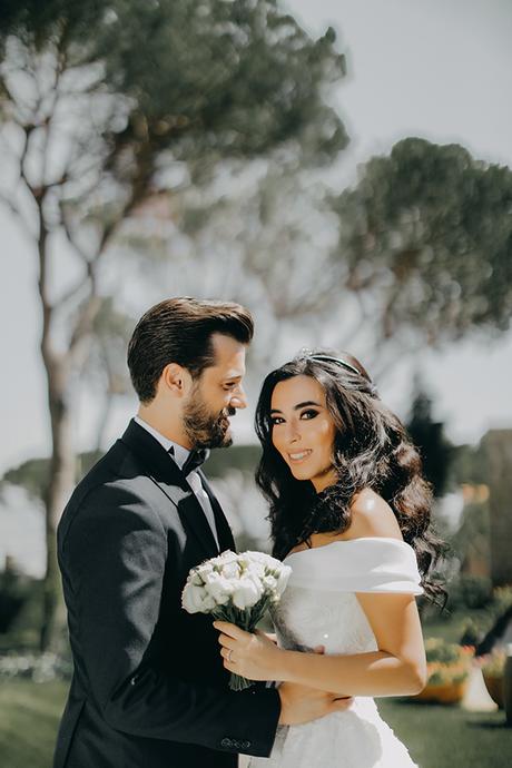 intimate-outdoor-wedding-lebanon-romantic-elegant-touches_02x