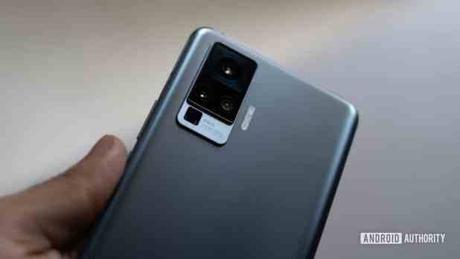 New phone camera sensor promises dramatically improved low light photos