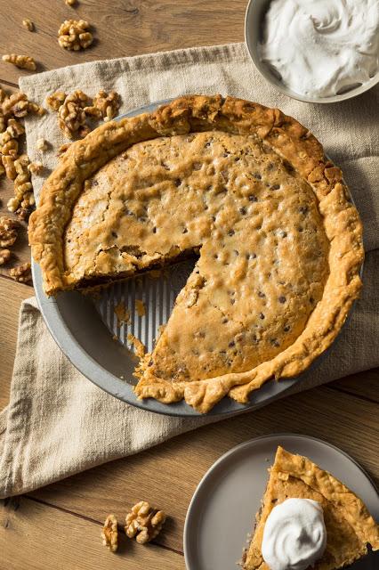 Walnut and Chocolate Pie