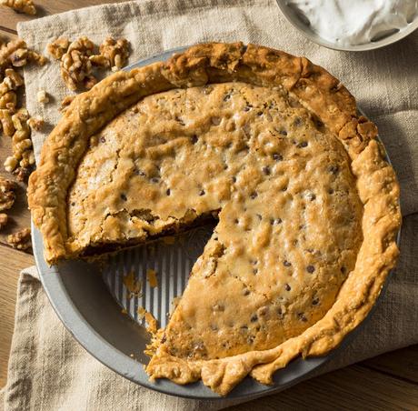 Walnut and Chocolate Pie