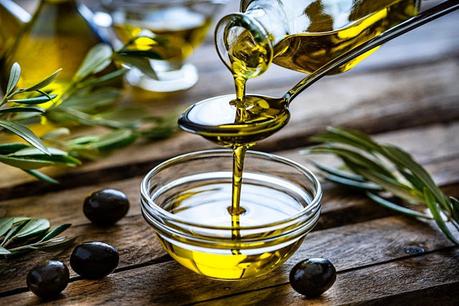 Benefits of Olive Oil for Hair