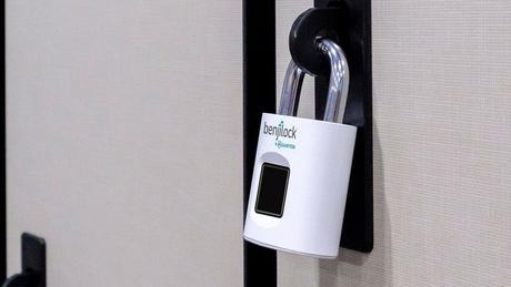 Save 15% on this smart padlock you unlock with your fingerprint (or a key)