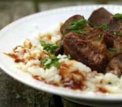 Slow Cooker Sunday: Short Ribs Braised in Wine