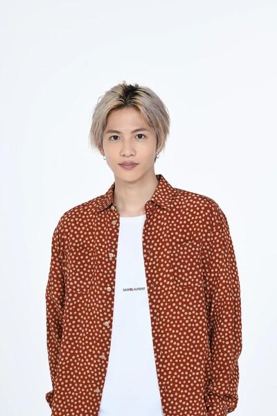 Live-Action Way of the Househusband Show Casts Tina Tamashiro as Original Character