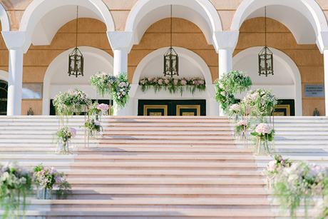beautiful-outdoor-wedding-succulents-gold-details_07