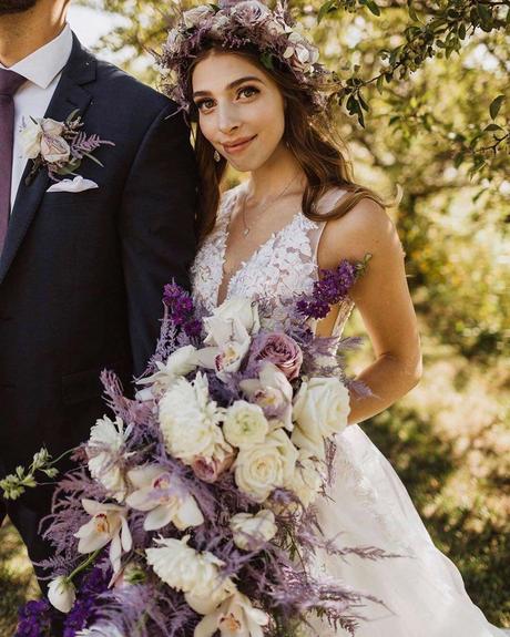 lilac wedding colors bouquet bride crown
