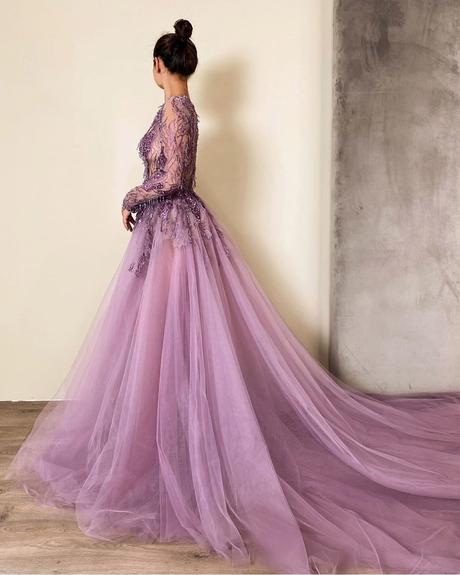 lavender wedding colors bride dress