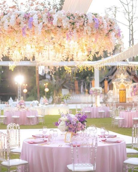 lavender wedding colors reception flowers decor
