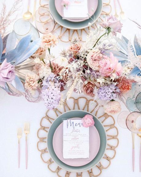 lavender wedding color table seatting decor