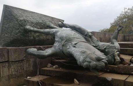 another statue pulled down - heard of - ‘encomienda’; ‘Conquistadors’.