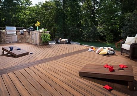 How to Appoint a Deck Contractor?