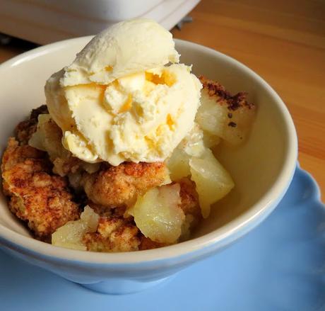Apple Crisp with Sweet Biscuit Topping