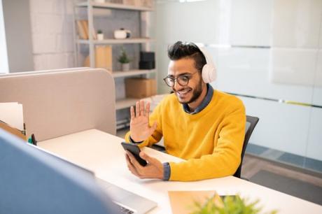 The best phone stands for all of your video conferencing needs