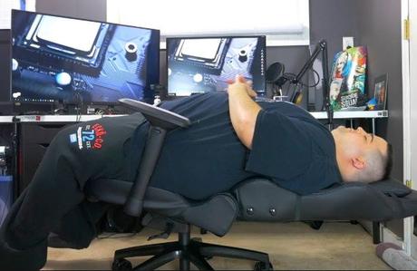 Your Space Should be Comfortable: Even Gamers Enjoy the Comfort of Well-Crafted Furniture
