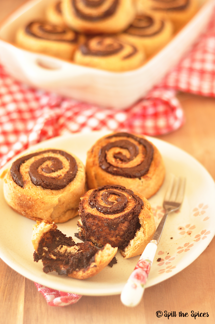 Eggless Whole Wheat Chocolate Cinnamon Rolls