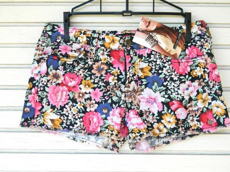 floral printed shorts