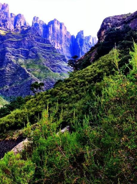 drakensberg amphitheater waterfall