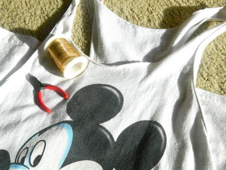 DIY ✂ Easy T-Shirt Makeover diy tank top