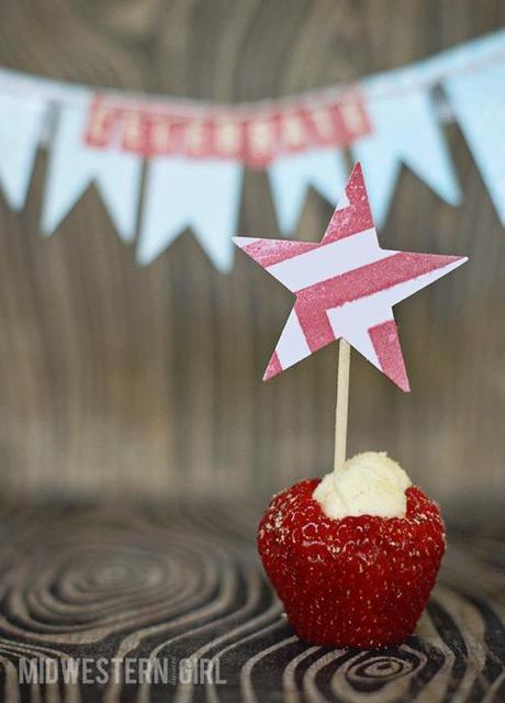 strawberry cheesecake minis...