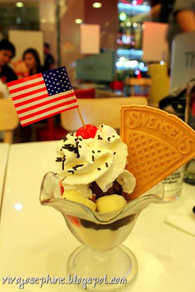 Food Trip Saturdays - Big City Grilled Hotdogs and Sausages and Swensen's sundaes