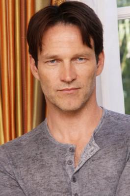 stevepress conference3 265x400 Stephen Moyer Cant Imagine a Better Gig Than True Blood
