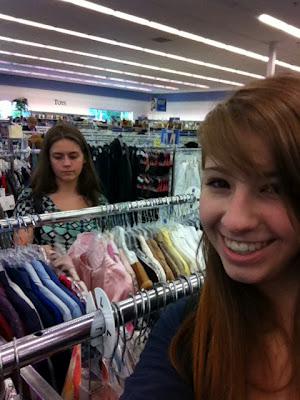 Thrifting With My Cousin Abbie