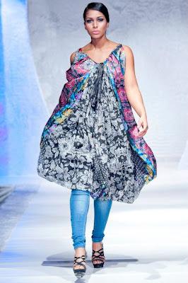 Latest Pakistani Mid Summer Lawn Dresses in Fashion week London 2012 By Sadia Lawn