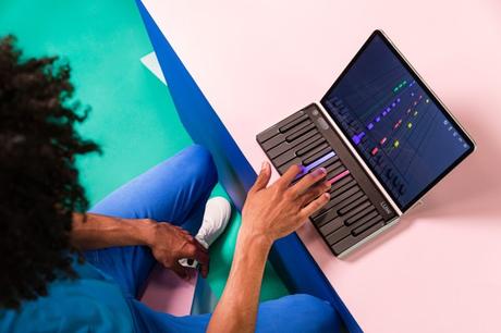 Roli’s light-up learning keyboard goes up for pre-order at $299 – ProWellTech Roli’s light-up learning keyboard goes up for pre-order at $299 – ProWellTech