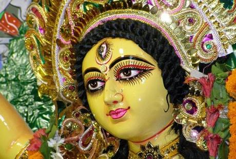 Here’s How to Explore the Beauty of Kolkata During Durga Puja