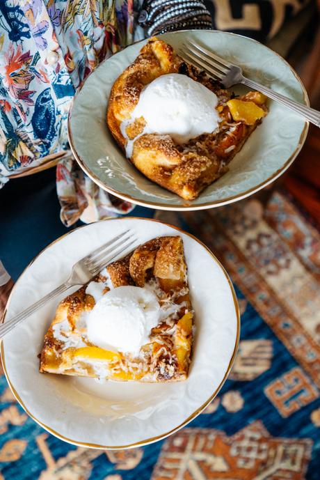 perfect peach pizza pie