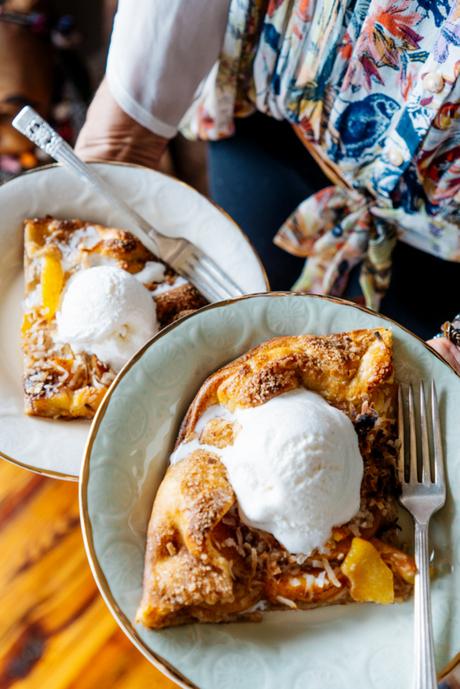 perfect peach pizza pie