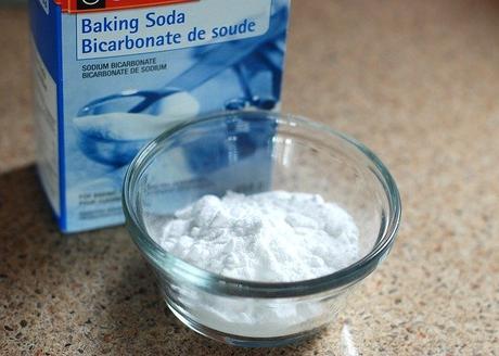 Can I give my Baby Baking Powder and Baking Soda? Baking powder and soda are found in most baked products, and help them rise. This makes us wonder: can I give my baby baking powder and baking soda?